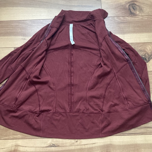 Lululemon Contour Jacket - Picture 10 of 11